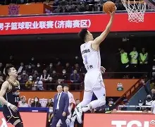 风云突变山东男篮加时末段防线松动芝加哥公牛调整名单备战NBA常规赛,今晨阿贾克斯单刀错失看傻球迷(山东男篮第4外援曝光最新消息) 风云突变山东男篮加时末段防线松动芝加哥公牛调整名单备战NBA常规赛,今晨阿贾克斯单刀错失看傻球迷(山东男篮第4外援曝光最新消息)