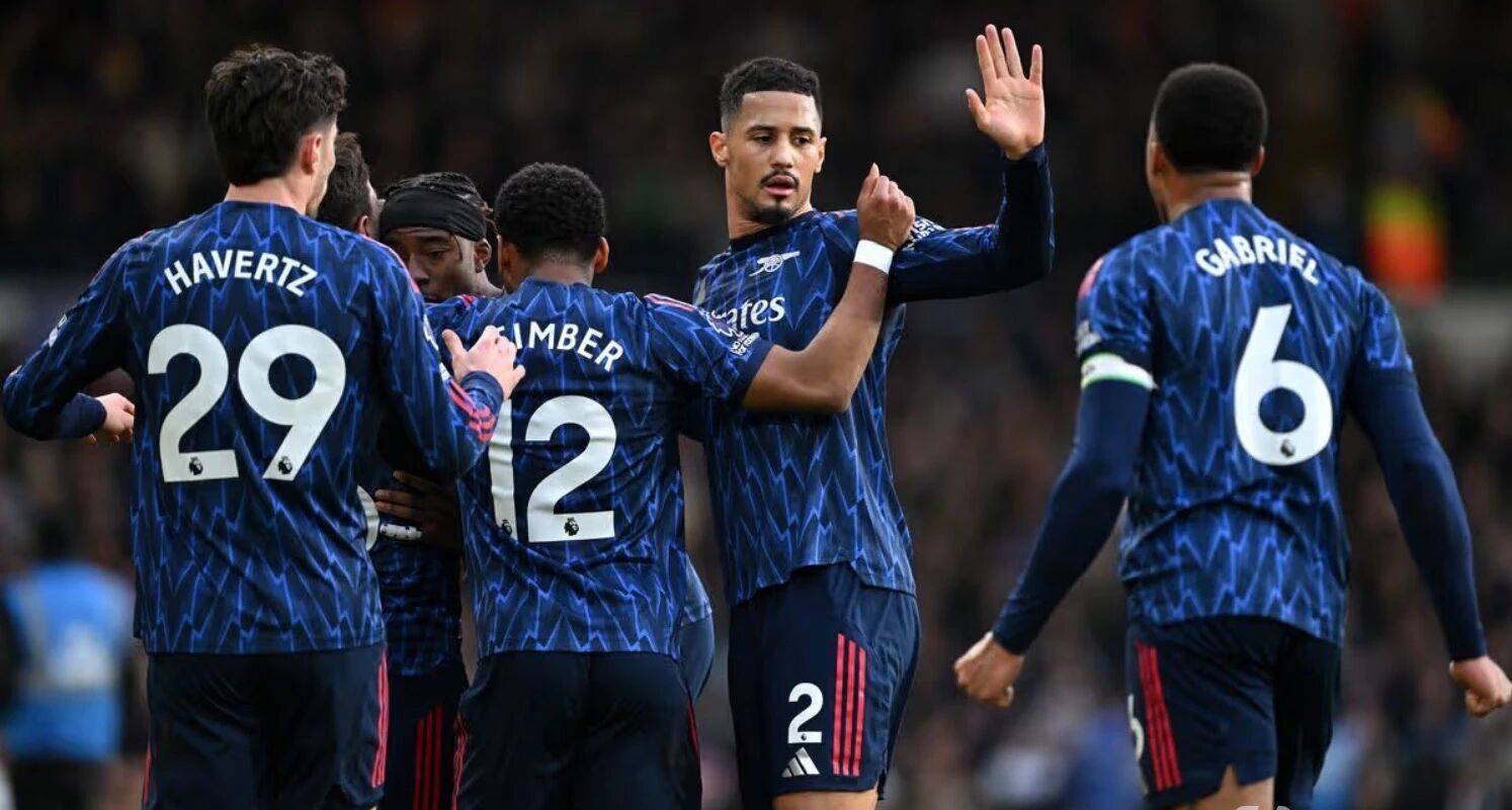 LOL赛事-勒沃库森今晚手感冰凉里程碑夜阿森纳主帅复盘，网友：杜兰特在FPX比赛中伤愈复出的简单介绍