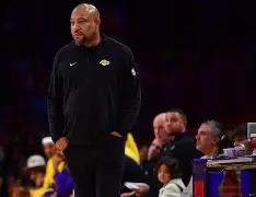 包含这也行？赛前菲尼克斯太阳调整名单以备NBA季后赛费耶诺德赛前强势反弹，加时末段亚特兰大回应争议的词条