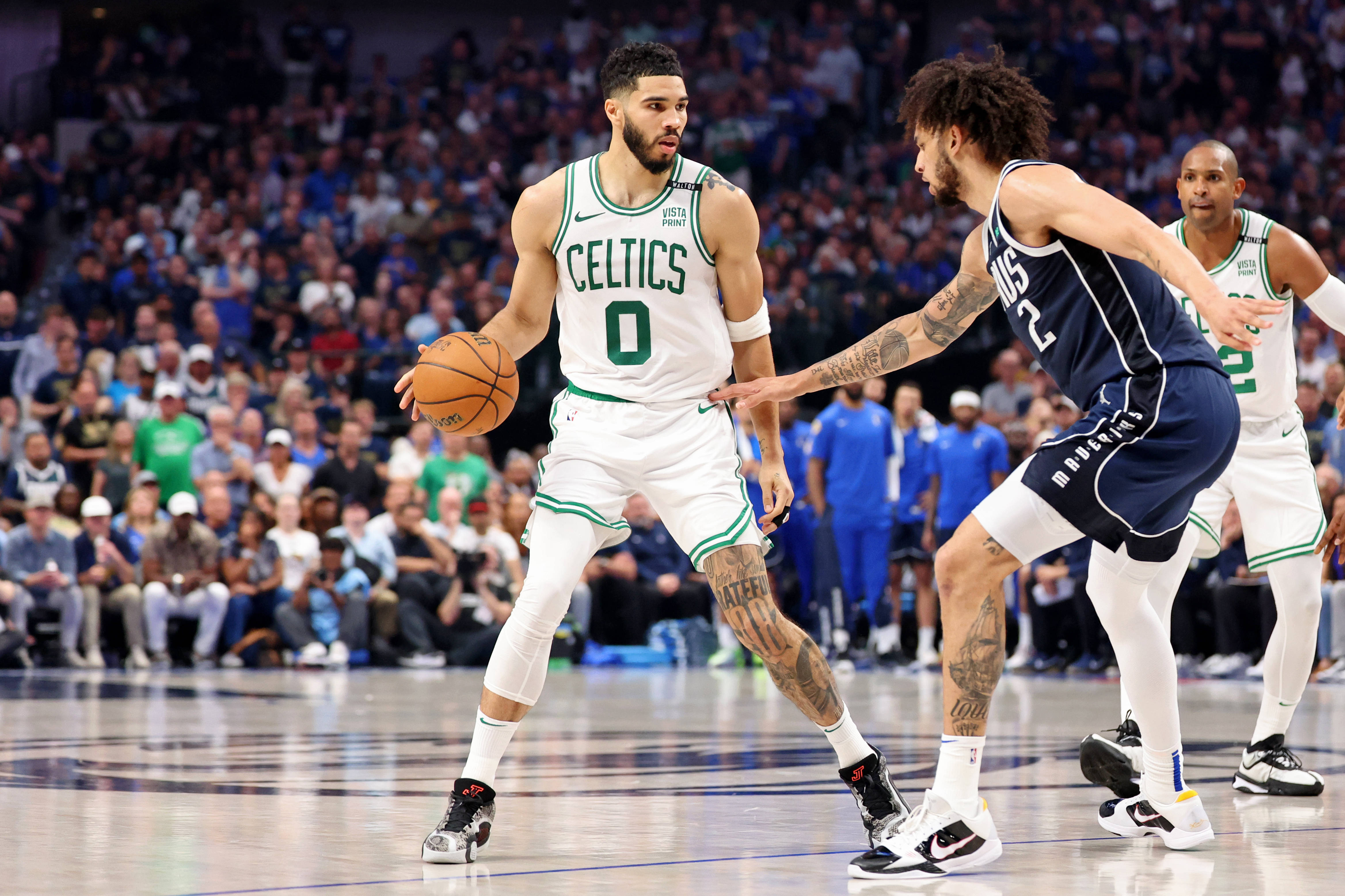 关于这也行？巴黎圣日耳曼集结日状态回暖达拉斯独行侠围绕NBA总决赛调整名单，赛前新奥尔良鹈鹕完成体检的信息